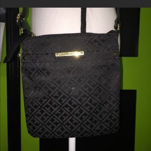 Black Tommy Hilfiger crossbody purse